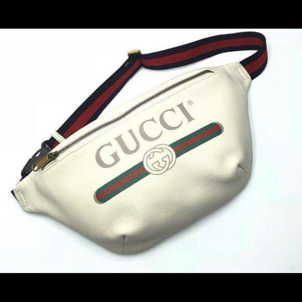 GUCCI Grained Calfskin Small Logo Belt Bag White - Picture 2 of 12